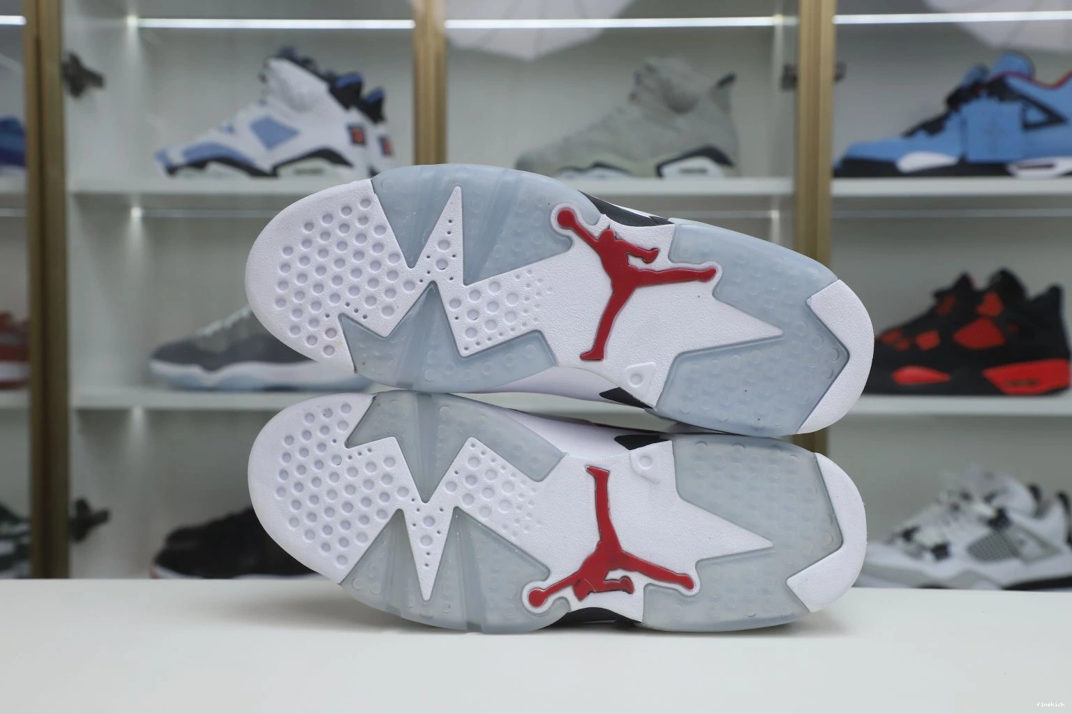 6 'CARMINE' AIR JORDAN 2021 OG RETRO 0822